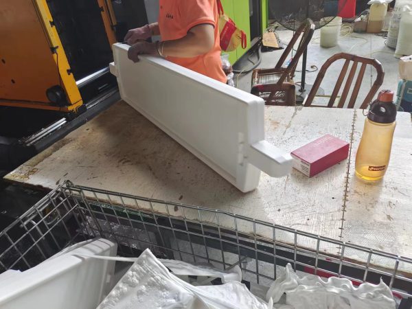 Biobased road safety panels van Bewebe